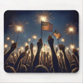 Tapis De Souris Foule avec des drapeaux américains et des étincela (Devant)