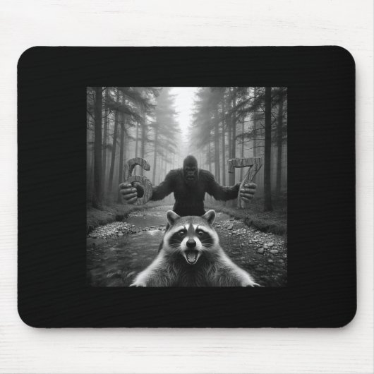 Tapis De Souris Funny Raccoon Selfie With Bigfoot 67 Six Seven Mem (Devant)