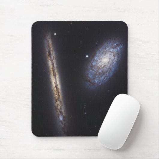 Tapis De Souris Galaxie Edge-On Ngc 4302 & Galaxie Tilted Ngc 4298 (Avec souris)