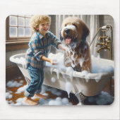 Tapis De Souris Garçon Donnant Un Bain À Son Chien Chaggy (Devant)