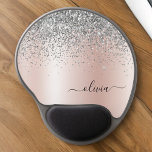 Tapis De Souris Gel Rose Gold<br><div class="desc">Or rose - Blush Pink and Silver Faux Foil Metallic Sparkle Parties scintillant brossé Monogramme de métal Nom et Mousepad initial (Pad de souris). Cela rend le cadeau parfait pour 16 ans, mariage, douche nuptiale, anniversaire, baby shower ou bachelorette pour quelqu'un qui aime le luxe glam et les styles chic....</div>