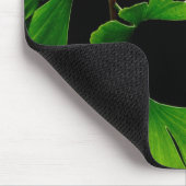 Tapis De Souris Ginkgo_Biloba_Leaves_-_Black_Background (Coin)