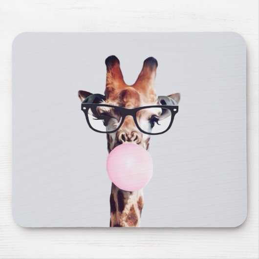 TAPIS DE SOURIS GIRAFFE PORTANT DES VERRES SOUFFRANT UN BUBBLEGUM  (Devant)