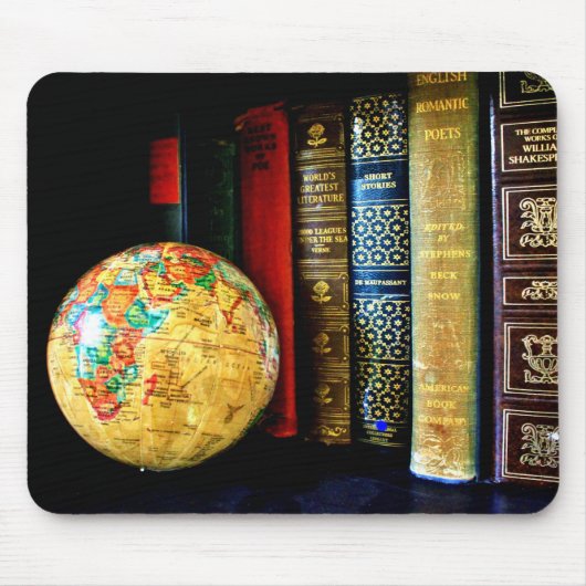 Tapis De Souris Globe et livres vintages (Devant)