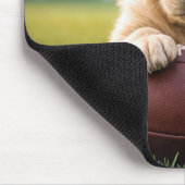 Tapis De Souris Golden Retriever Sur Un Football (Coin)
