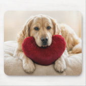 Tapis De Souris Golden Retriever With a Red Heart Pillow (Devant)