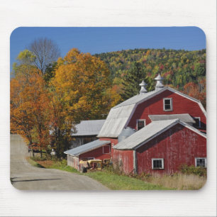 Tapis De Souris Grange rurale classique et route, White Mountain