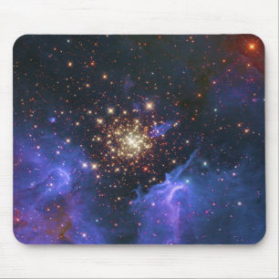 Tapis De Souris Grappe étoile rayonnante et nuage de gaz interstel