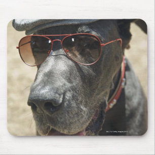 Tapis De Souris Great Dane portant casquette et lunettes de soleil