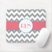 Tapis de souris gris et rose de monogramme de (Avec souris)