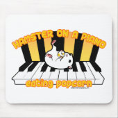 Tapis De Souris Hamster sur un piano mangeant du maïs éclaté (Devant)