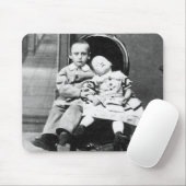 Tapis De Souris Haunting Vintage Sibling Portrait (Avec souris)