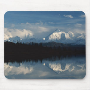Tapis De Souris Horizon de lac mirror avec la forêt et les
