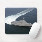 Tapis De Souris Indépendance des navires de combat dans le golfe d (Avec souris)