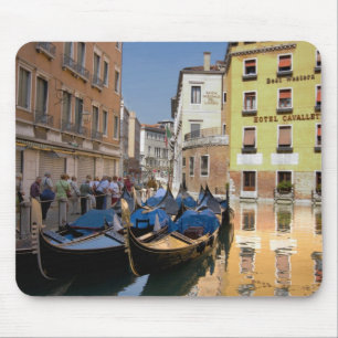 Tapis De Souris Italie, Venise, gondoles amarrées le long du canal