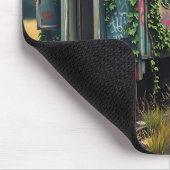 Tapis De Souris Ivy and Graffiti  Covered Abandoned Train  (Coin)