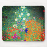 Tapis De Souris Jardin aux fleurs Gustav Klimt<br><div class="desc">Souris avec peinture à l’huile de Gustav Klimt Jardin aux fleurs (1906). Un beau jardin de fleurs violettes,  rouges,  blanches,  bleues et oranges. Un grand cadeau pour les amateurs d'art Art Nouveau et autrichien.</div>