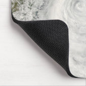 Tapis De Souris Jeu de cyclone tropical au large de Madagascar (Coin)