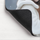 Tapis De Souris Jeune fille qui embrasse un ours polaire (Coin)