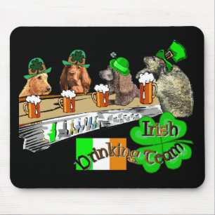 Tapis De Souris Jour de la Saint Patrick de l'équipe de boisson ir