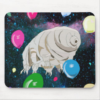Tapis De Souris Joyeux Tardigrade flottant dans l'espace & ballons