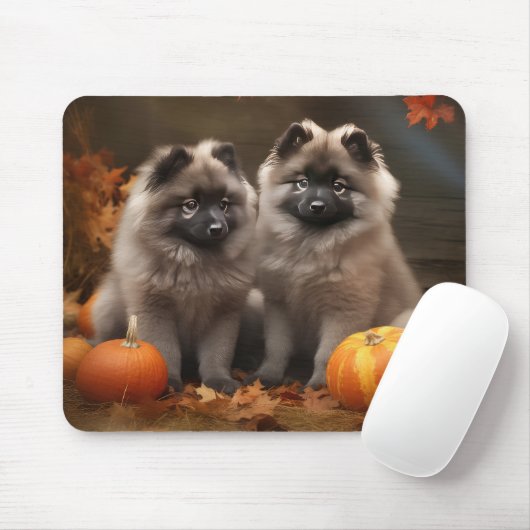 Tapis De Souris Keeshond Chiot Automne Citrouille délice (Avec souris)