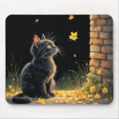 Tapis De Souris Kitten regarde une feuille d'automne en chute (Devant)