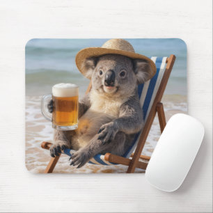 Tapis De Souris Koala avec une bière sur la plage