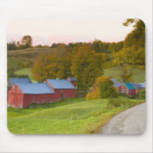 Tapis De Souris La ferme Jenne à Woodstock, Vermont. Automne.