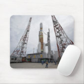 Tapis De Souris La fusée H-IIB sur la plate-forme de lancement (Avec souris)