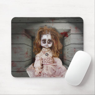 Tapis De Souris La poupée en porcelaine hantée vintage de Slippery