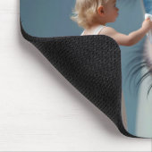 Tapis De Souris Larmes d'enfant essuyant d'un grand oeil (Coin)