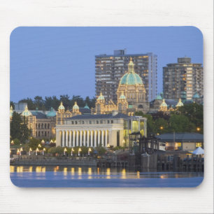 Tapis De Souris Le bâtiment du Parlement illuminé à l'intérieur