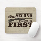 Tapis De Souris Le deuxième amendement protège le premier (Avec souris)
