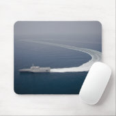 Tapis De Souris Le navire de combat littoral Independence 4 (Avec souris)