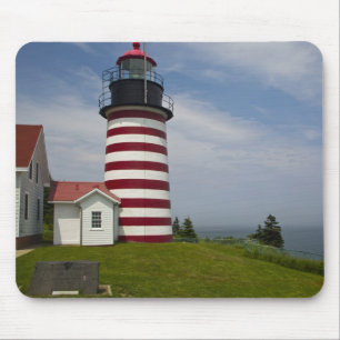 Tapis De Souris Le parc d'État du phare de West Quoddy Head est le