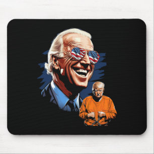 Tapis De Souris Le Président Biden Rit Trump Pour Emprisonner Les