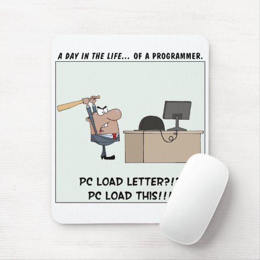 Tapis De Souris Le programmeur fâché frappe l'ordinateur (Avec souris)