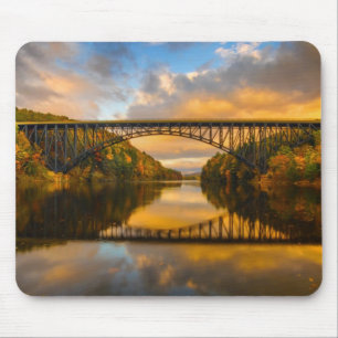 Tapis De Souris Le Roi français Bridge dans l'automne