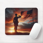 Tapis De Souris Le salut du soldat américain (Avec souris)