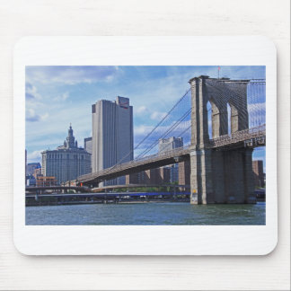 Tapis De Souris L'East River : Pont de Brooklyn et bâtiment