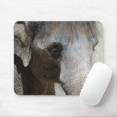 Tapis De Souris L'éléphant observe le mousepad (Avec souris)
