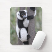 Tapis De Souris Lémur noir et blanc de Ruffed sur l'arbre (Avec souris)