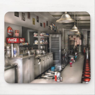 Tapis De Souris les années 1950 - la fontaine de soude