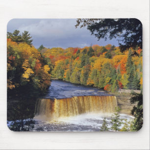 Tapis De Souris Les chutes Upper Tahquamenon dans l'UGB au Michiga