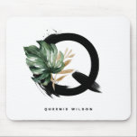 Tapis De Souris Lettre Boho Q Monogramme Feuille de Monstère Tropi<br><div class="desc">Lettre personnalisable Q monogramme mousepad avec aquarelle feuille de monstère tropicale,  fausse feuille de feuille d'or et accents de brosse d'aquarelle noire. Personnalisez ce monogramme tropical mousepad par votre nom ou d'autres détails. Cette mousepad monogramme de lettre Q de boho sera parfait comme cadeau. D'autres lettres sont disponibles.</div>