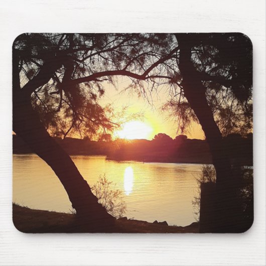 Tapis De Souris Lever de soleil sur La Grande Mott (Devant)