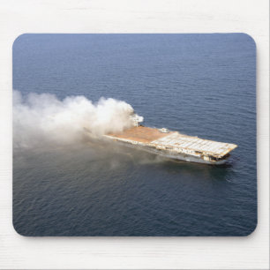 Tapis De Souris L'ex-Oriskany, un carr désarmé d'avions