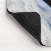 Tapis De Souris L'horizon terrestre et la noirceur de l'espace (Coin)