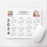 Tapis De Souris Logo d'entreprise personnalisé Magnet Calendrier d<br><div class="desc">Ce calendrier mousepad d'entreprise moderne est fait sur mesure avec le nom de votre entreprise professionnelle sous le nom de l'agent. Ce calendrier minimaliste en noir et blanc présente votre logo d'un côté et une photo personnalisée de l'autre. Outils de marketing contemporain pour une société en 2024. Les jours de...</div>